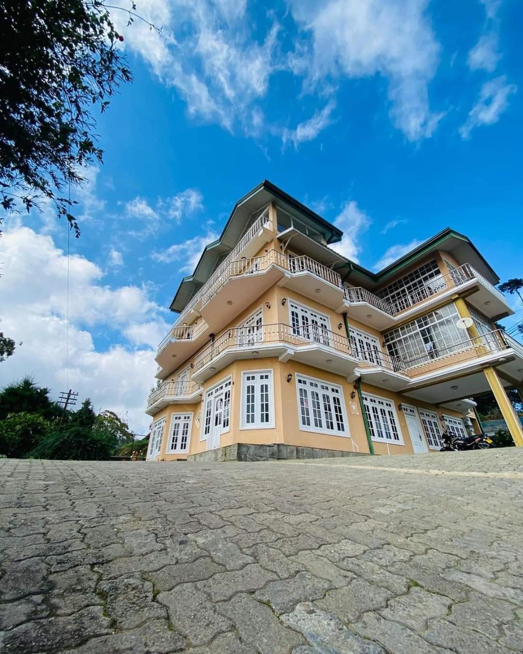 Thilina Hotel Nuwara Eliya Exteriör bild